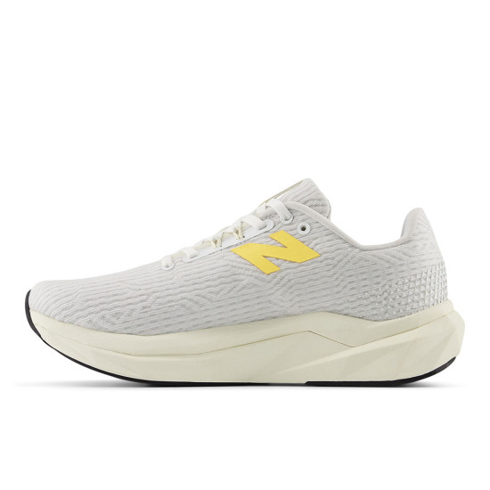 New Balance FuelCell Propel v5